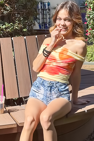 Melia in Open Mall Spreads at FTV Girls